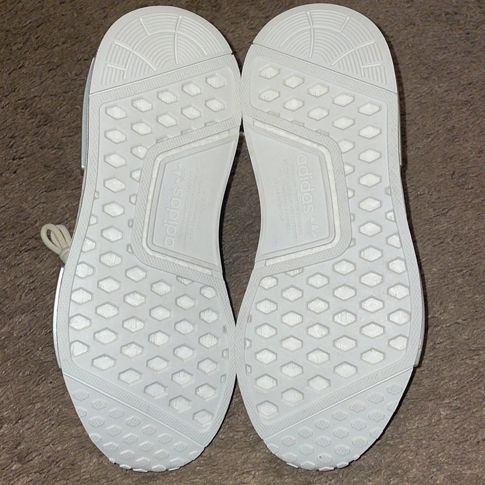 Adidas NMD_R1 J Core White Iridescent blue athletic youth/women shoes NWT - Picture 4 of 12